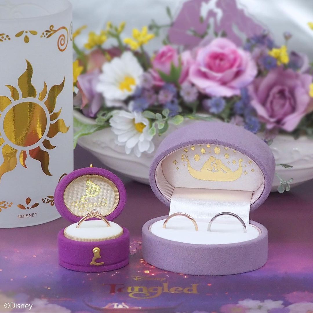 ディズニーラプンツェルのセットリング　ワンウィッシュ　ジュエリーケース入り写真